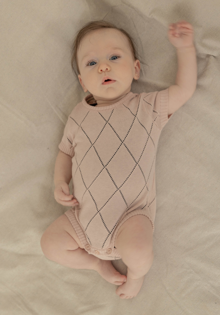 Miann &amp; Co Baby - Open Knit Short Sleeve Bodysuit - Ballet Pink