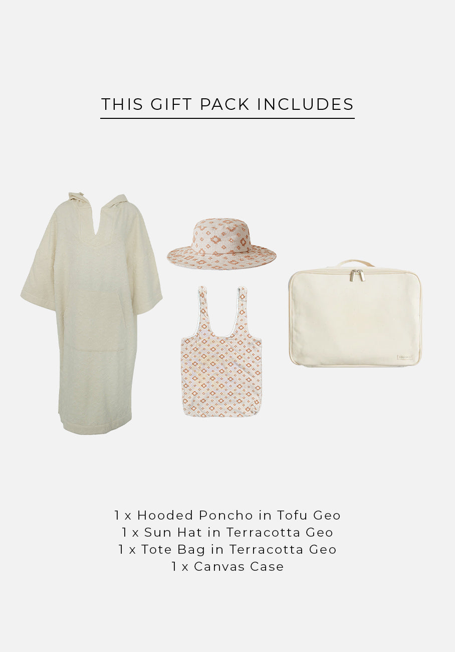 Womens Beach Pack - Hooded Poncho, Sun Hat &amp; Tote Bag