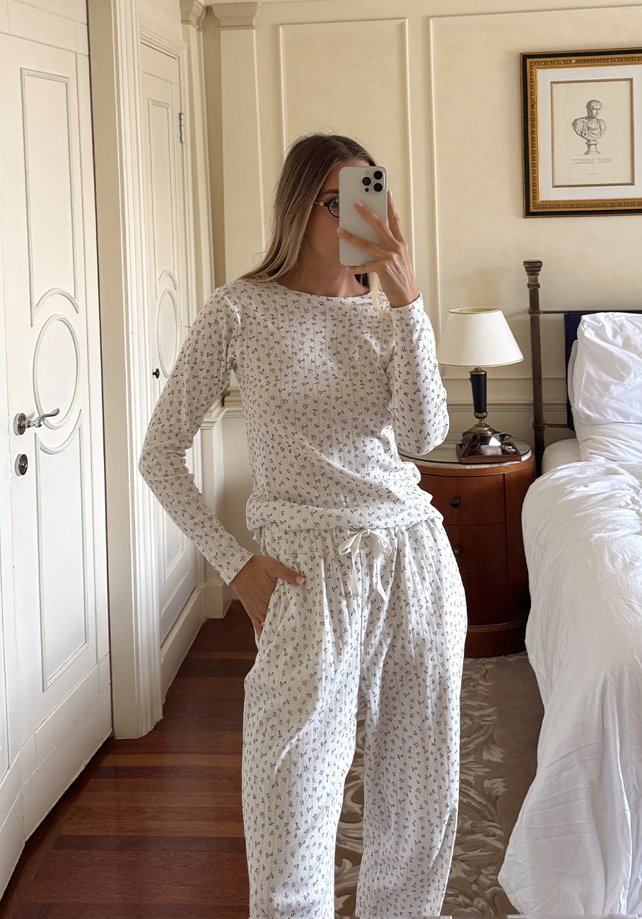 Miann & Co Women - Emma Round Neck Long Sleeve Pyjama T-Shirt - Cornflower Posy Pointelle